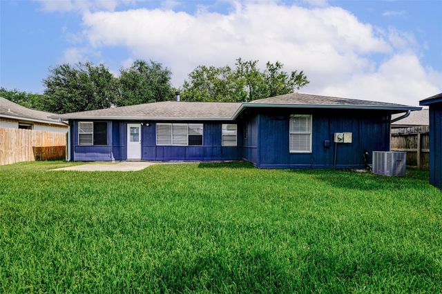 9842 Shell Rock Road, La Porte, TX 77571