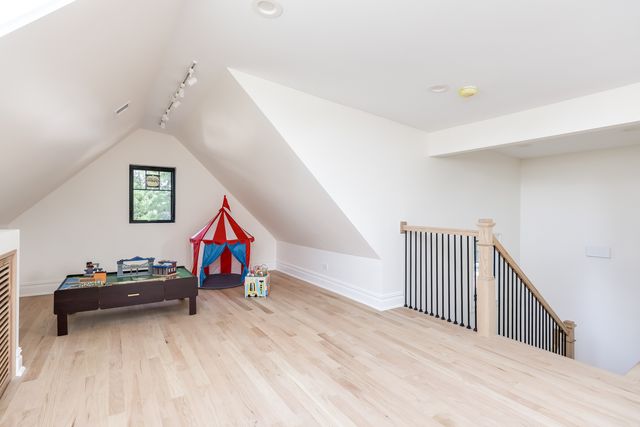 1931 N Whipple Street, Chicago, IL 60647