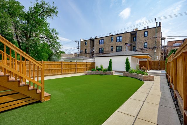 1931 N Whipple Street, Chicago, IL 60647