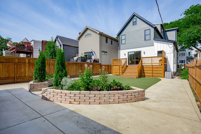 1931 N Whipple Street, Chicago, IL 60647