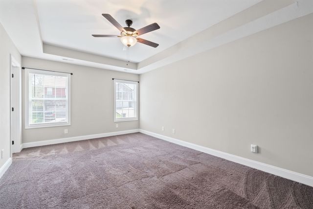 1125 Racker Dr, Clarksville, TN 37043