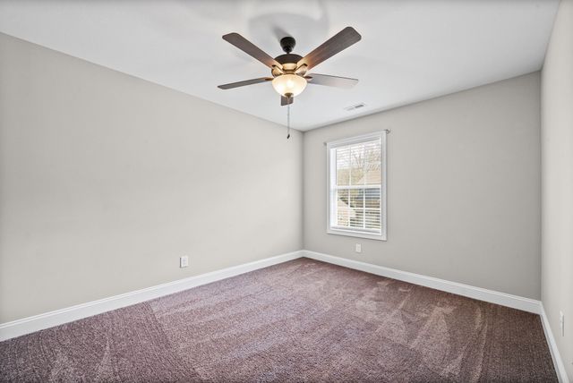1125 Racker Dr, Clarksville, TN 37043