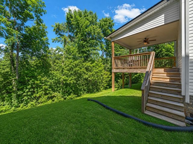 1125 Racker Dr, Clarksville, TN 37043