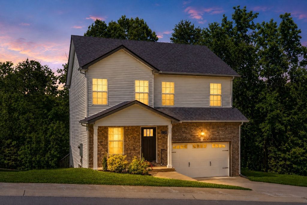1125 Racker Dr, Clarksville, TN 37043