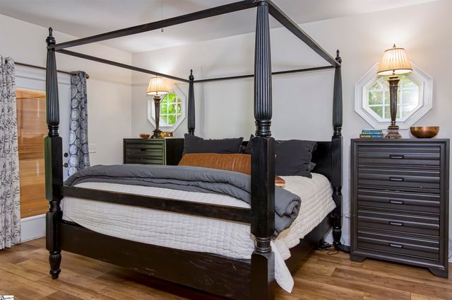 122 Fair Haven Court, Seneca, SC 29672