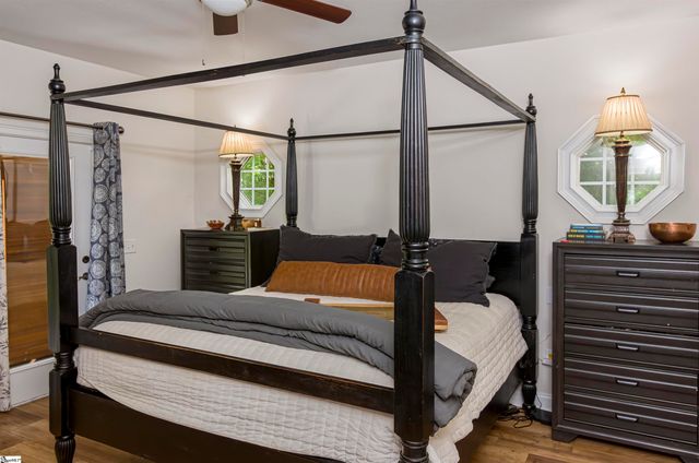 122 Fair Haven Court, Seneca, SC 29672