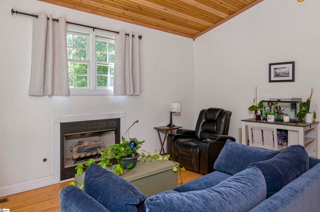 122 Fair Haven Court, Seneca, SC 29672