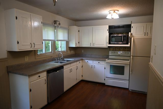 8250 W U.S. Highway 68 Highway 8250, Benton, KY 42025
