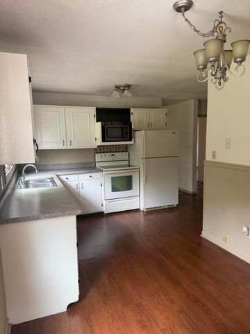 8250 W U.S. Highway 68 Highway 8250, Benton, KY 42025