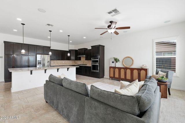 3280 E COCONINO Drive, Gilbert, AZ 85298