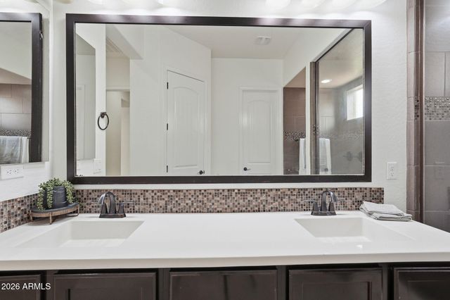 3280 E COCONINO Drive, Gilbert, AZ 85298