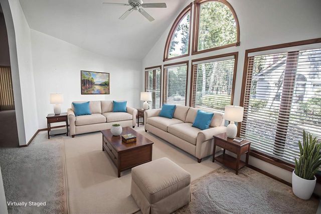 2415 Walnut Grove COURT #B, Brookfield, WI 53005
