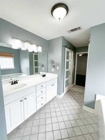 1404 Lauren Drive, Searcy, AR 72143