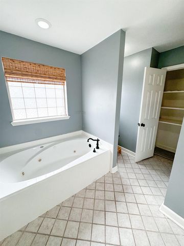 1404 Lauren Drive, Searcy, AR 72143