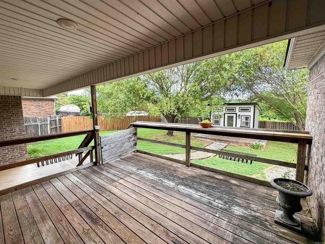 1404 Lauren Drive, Searcy, AR 72143