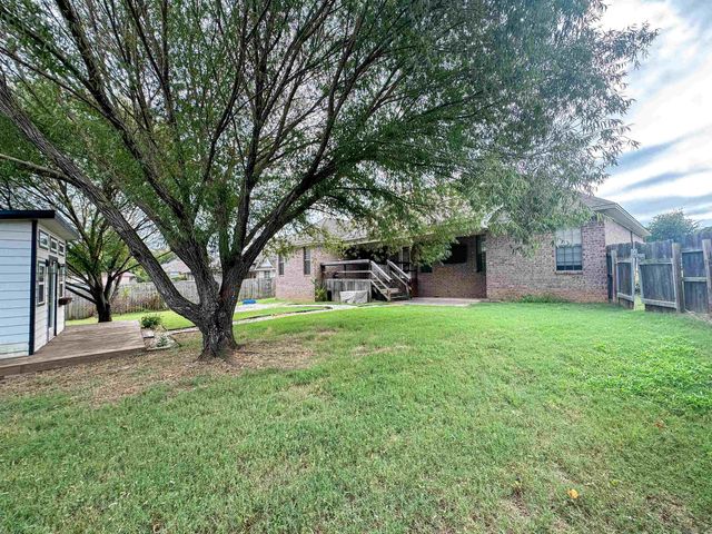 1404 Lauren Drive, Searcy, AR 72143