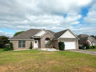 1404 Lauren Drive, Searcy, AR 72143