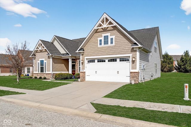 6710 Fox Club Lane, Brownsburg, IN 46112