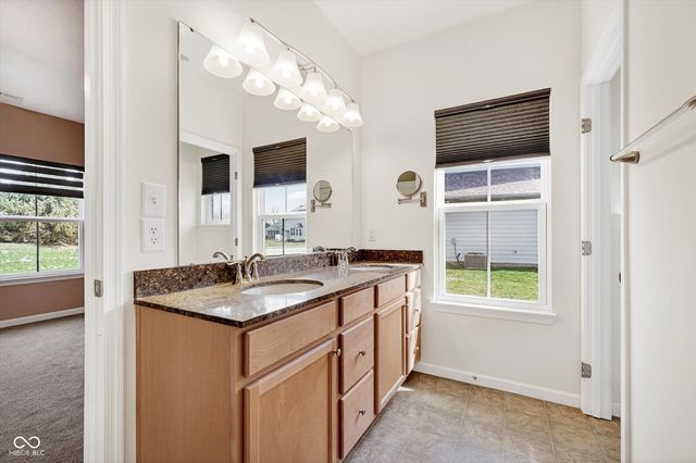 6710 Fox Club Lane, Brownsburg, IN 46112