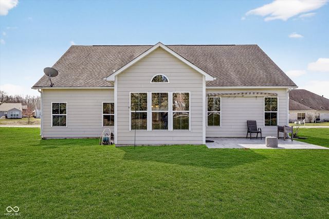 6710 Fox Club Lane, Brownsburg, IN 46112