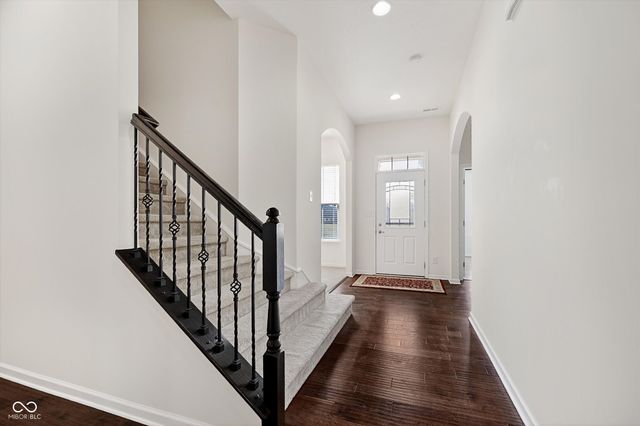 6710 Fox Club Lane, Brownsburg, IN 46112