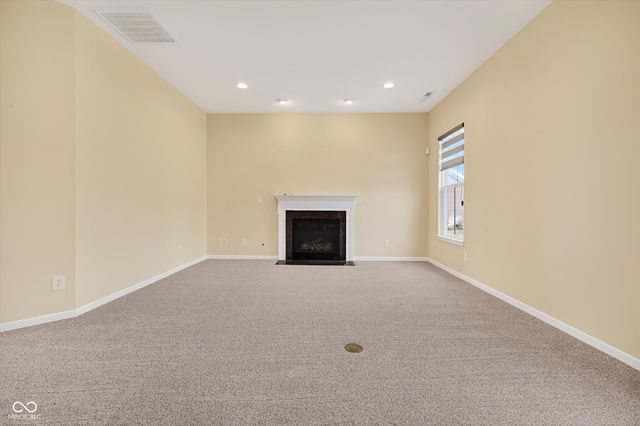 6710 Fox Club Lane, Brownsburg, IN 46112