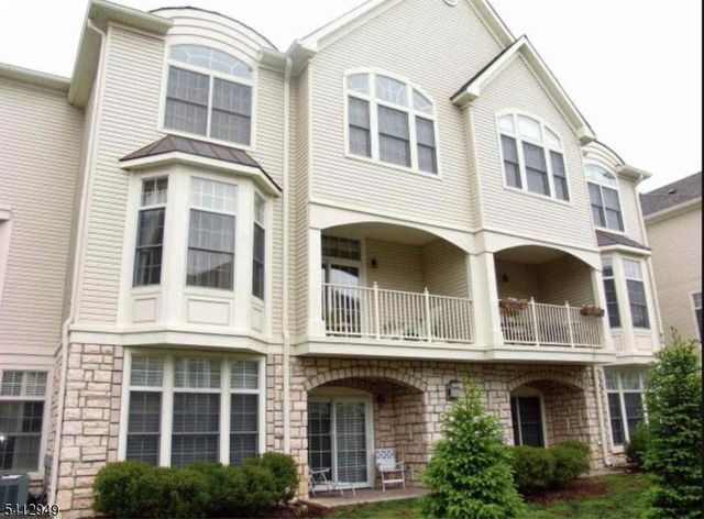 317 Kensington Ln, Livingston Twp., NJ 07039