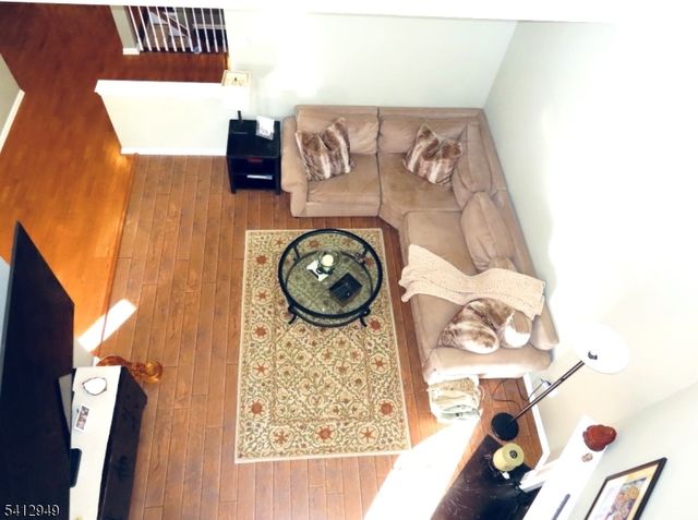 317 Kensington Ln, Livingston Twp., NJ 07039