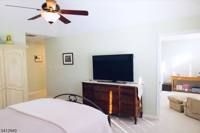 317 Kensington Ln, Livingston Twp., NJ 07039