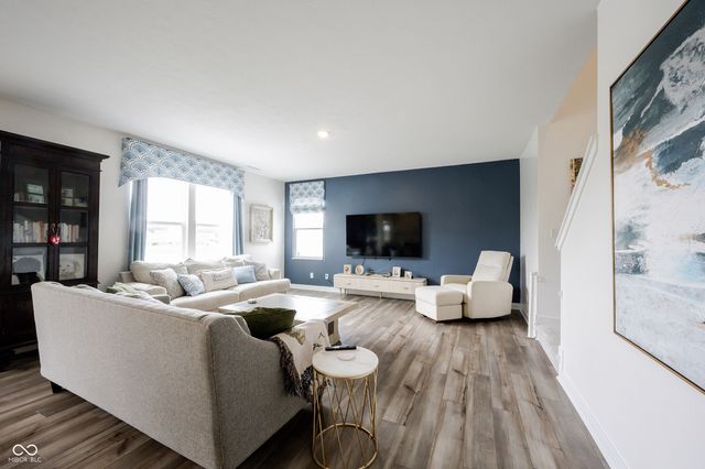 327 Waterford Lane, Westfield, IN 46074