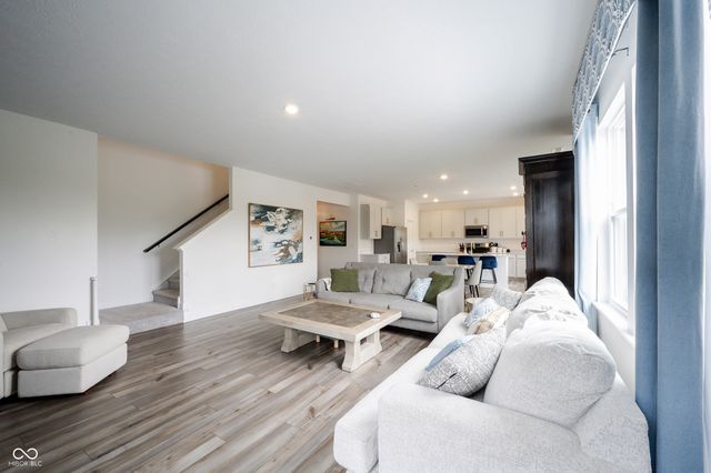327 Waterford Lane, Westfield, IN 46074