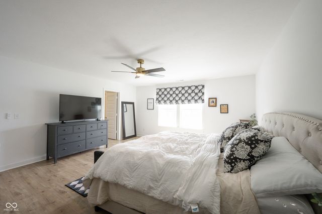 327 Waterford Lane, Westfield, IN 46074