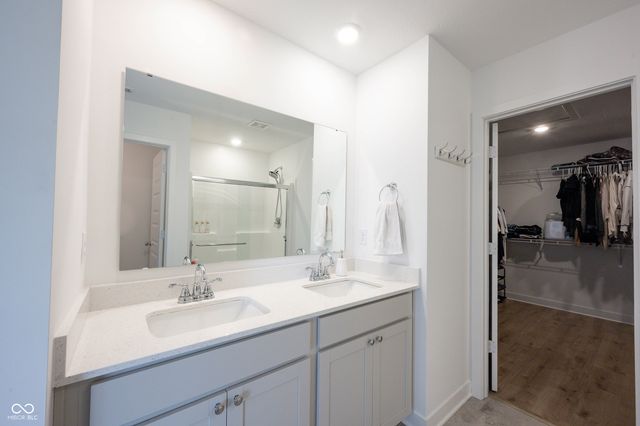 327 Waterford Lane, Westfield, IN 46074