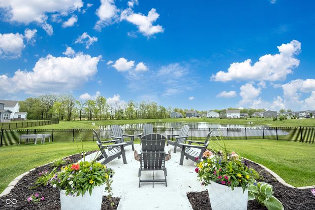 327 Waterford Lane, Westfield, IN 46074