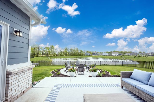 327 Waterford Lane, Westfield, IN 46074