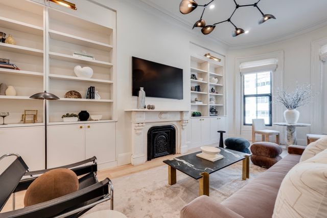 298 Columbus Ave 3, Boston, MA 02116