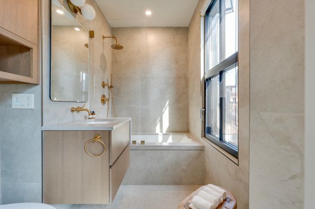 298 Columbus Ave 3, Boston, MA 02116