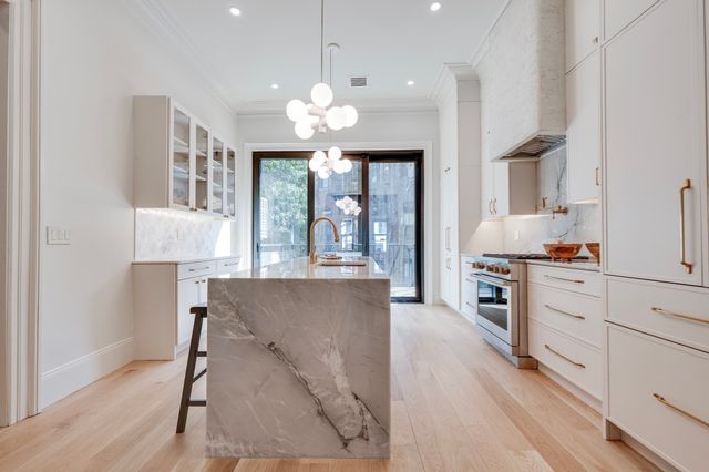 298 Columbus Ave 3, Boston, MA 02116