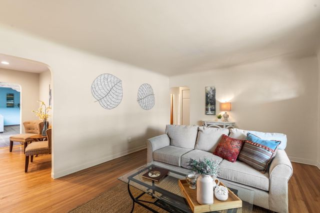 4605 Haines Avenue NE, Albuquerque, NM 87110