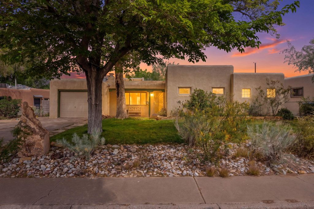 4605 Haines Avenue NE, Albuquerque, NM 87110