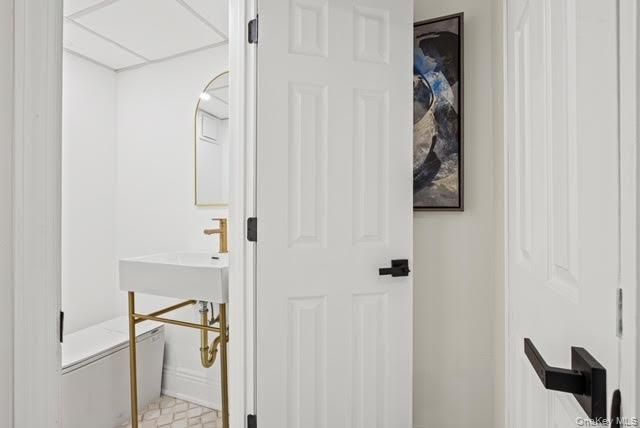 25 Alhambra Drive, Oceanside, NY 11572