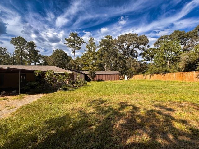 15331 Lake Lamond Road, Conroe, TX 77384