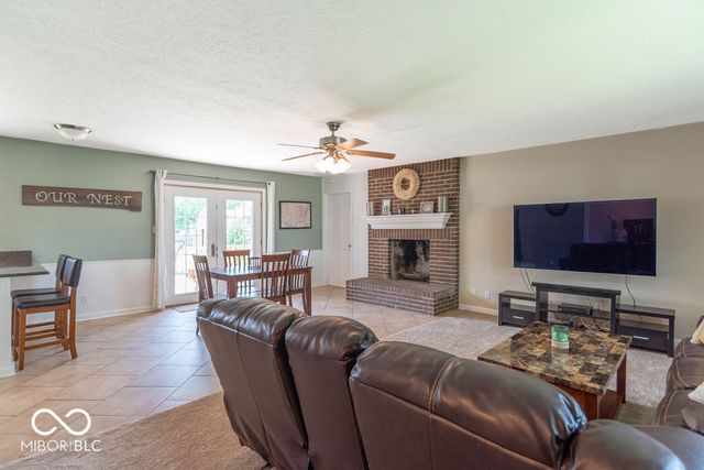 8885 E County Road 600 N, Brownsburg, IN 46112