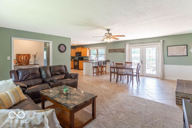 8885 E County Road 600 N, Brownsburg, IN 46112