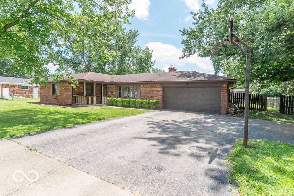 8885 E County Road 600 N, Brownsburg, IN 46112