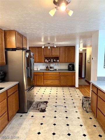 10457 Persimmon Street NW, Canal Fulton, OH 44614
