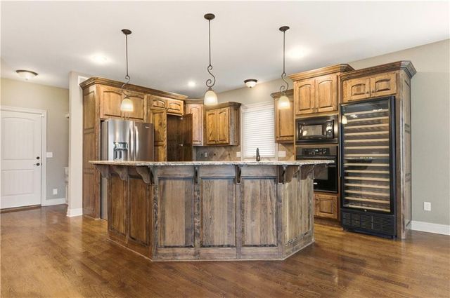 1559 Brompton Lane, Raymore, MO 64083