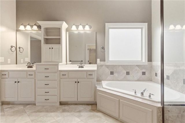 1559 Brompton Lane, Raymore, MO 64083