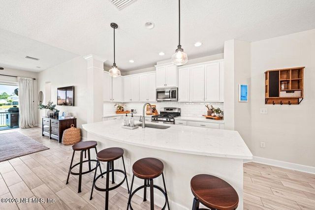 519 VISTA LAKE Circle, Ponte Vedra, FL 32081