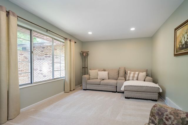 13331 Crane Ridge Drive, Fenton, MI 48430